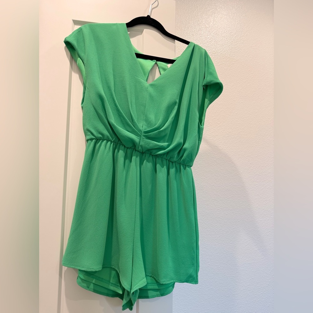 Chic Green Women's Blouse